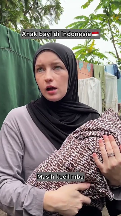 Bule Rusia kaget di Indonesia anak kecil sudah makan snack #uliana #ulianaci #videohumor #videofyp