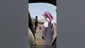 هوشة مواطن مع رجل أمن بسبب طلب الاثبات 