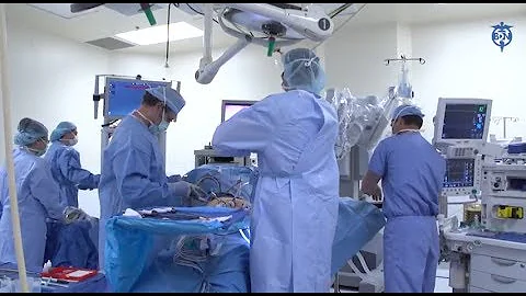 Gastric Sleeve Surgery with Weight Loss Surgeon Dr...