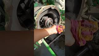 John Deere PTO shaft clutch plate service
