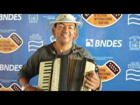 CULTURA: CONFIRA A NOVA MÚSICA DE WAGNER ROSA "QUEIMADAS"