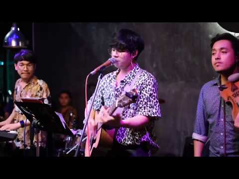 จบไม่ลง (คนมีแผล) : Black Vanilla  COVER  TTEXT  (live Chom Bar&Bistro)