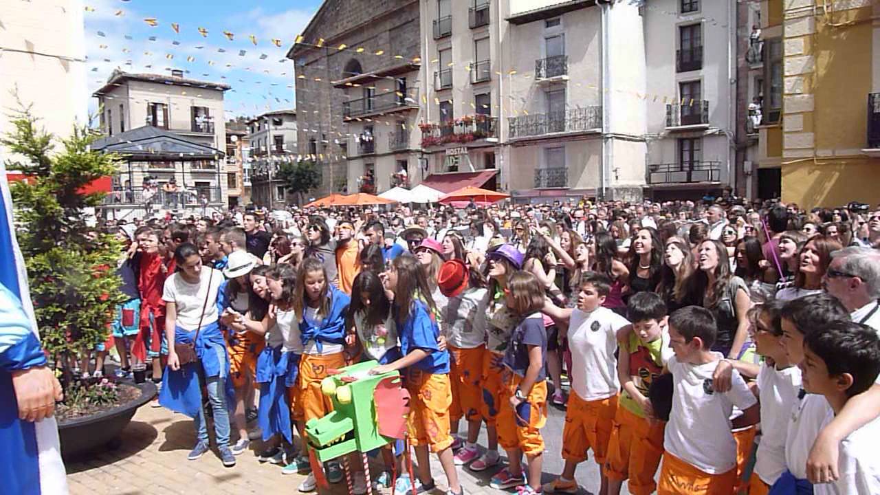 Chupinazo,fiestas de Pradoluengo 2014