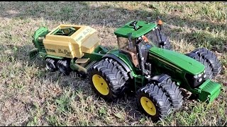 BRUDER Spielwaren: JOHN DEERE 7930 in Jack's bworld FARM