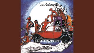 Video thumbnail of "Bandabardò - Ho La Testa"