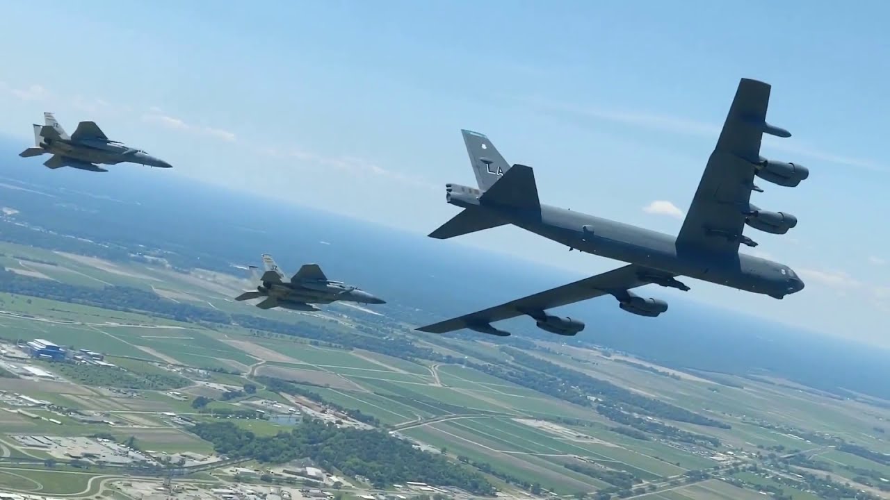 2 B-52's & F15 Fly Over Baton Rouge and New Orleans