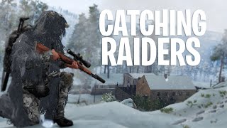 CATCHING RAIDERS With MY LOOT! - SCUM (Survival)