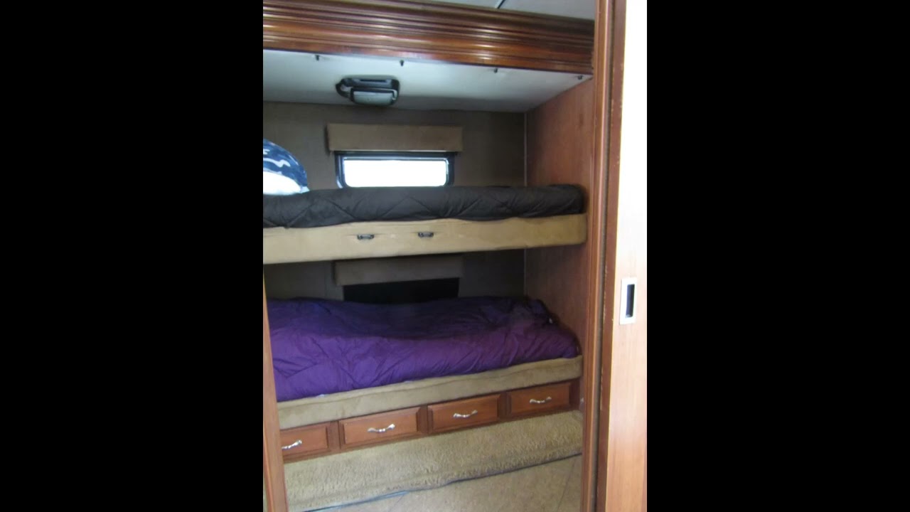 2013 Fleetwood Discovery 40G