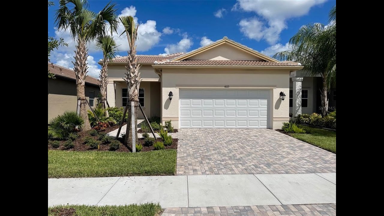 Residential for sale - 4823 SEVILLA SHORES DRIVE, Wimauma, FL 33598