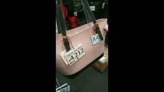 リボンが可愛いトートバッグを発見したよ☆