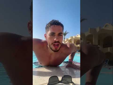 الي موقفش معايا فالطوب والخرسانه مش هيخش الفيلا وهي خلصانه