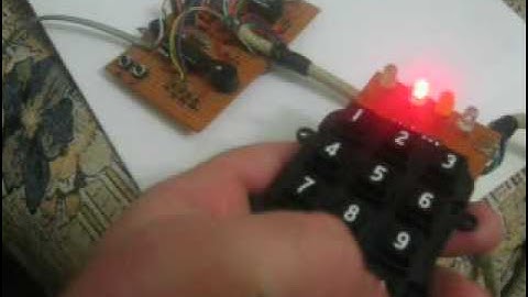 Electronic combination lock based on PIC