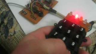 Electronic combination lock based on PIC