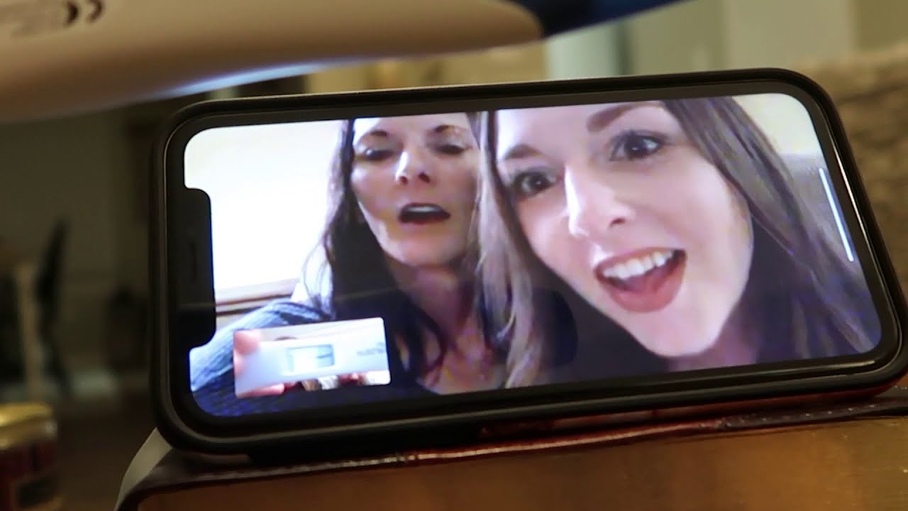 Telling Our Friends and Family We're Pregnant!