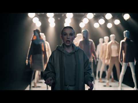 Video: Millie Bobby Brown xalis sərvəti: Wiki, Evli, Ailə, Toy, Maaş, Qardaşlar