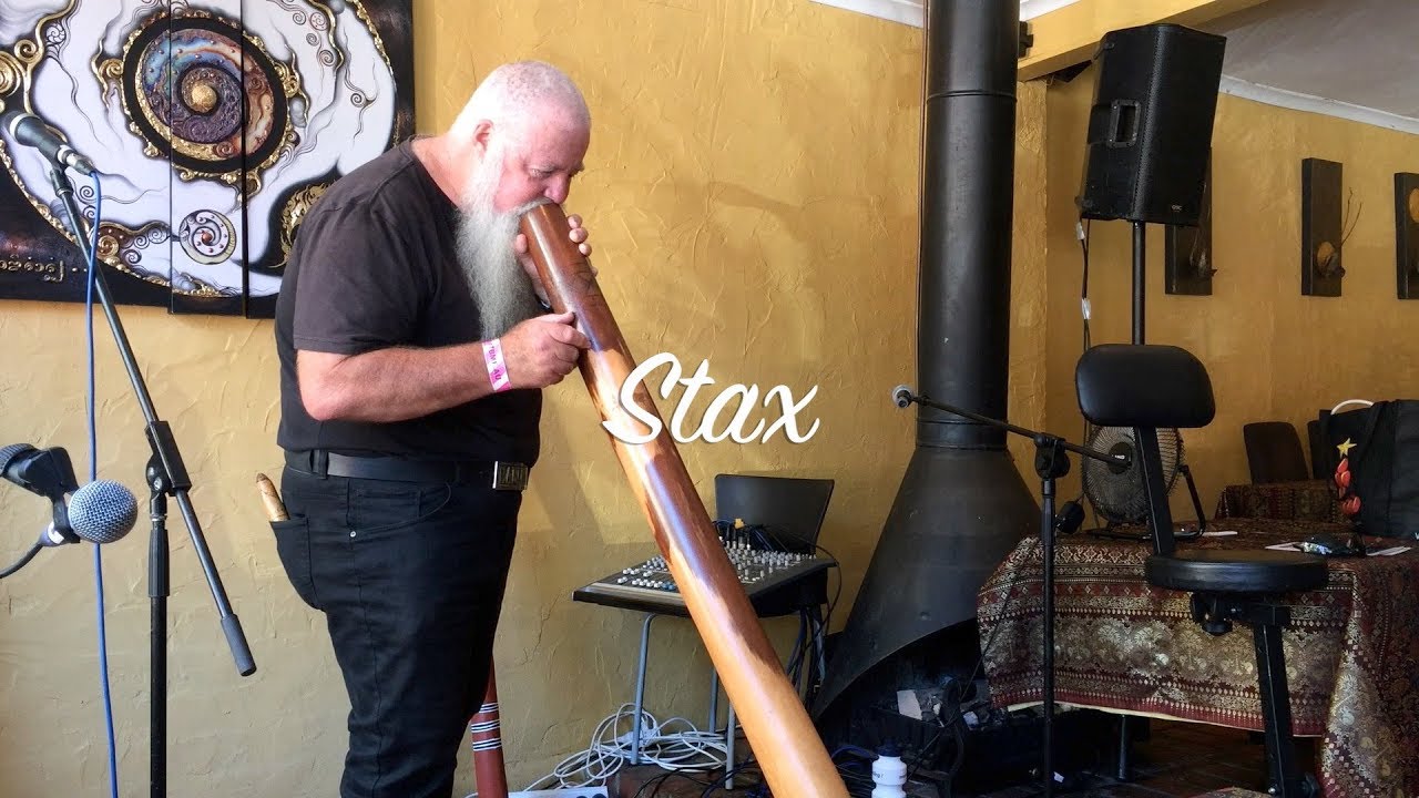 Stax performs on a didgeridoo at The Basin Music Festival 2017