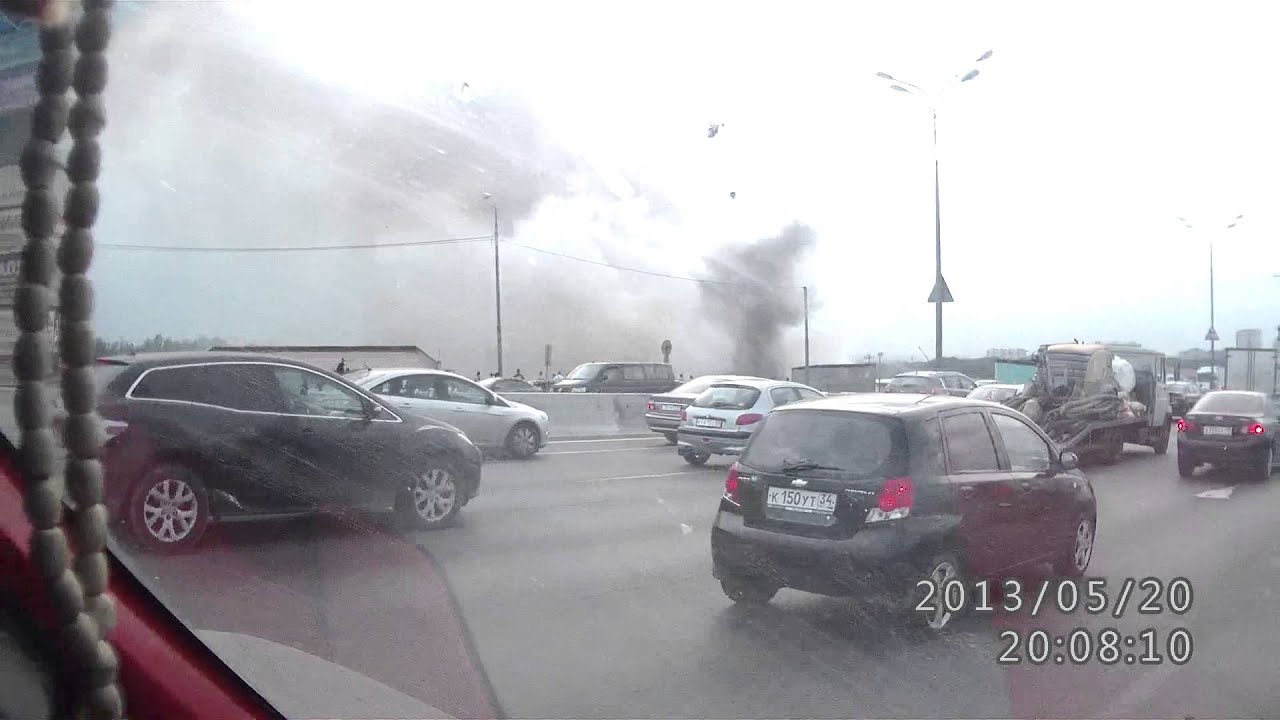 Пожар на 41 км. МКАД (рынок \"Мельница\") - YouTube