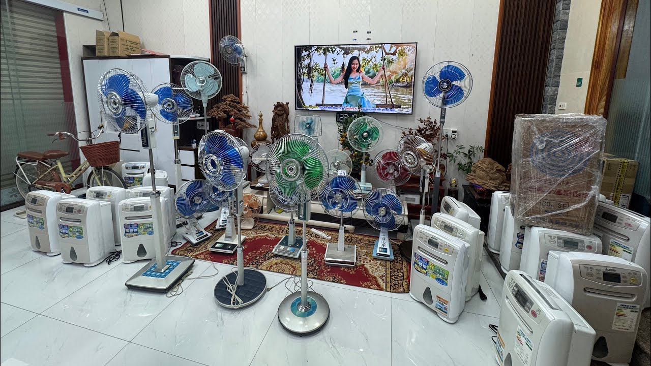 Quạt nhật đẹp giá rất hợp lý các bác lh 0983634883