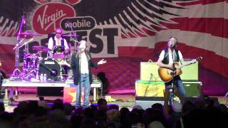 Patti Smith - Ghost Dance- Virgin Mobile Freefest Sept 10,2011 screenshot 5
