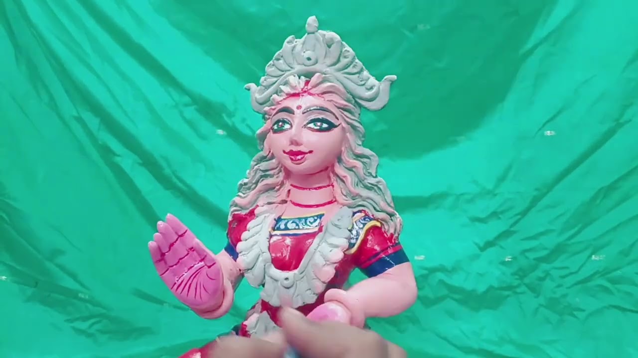 How to paint a Lakshmi idol // লক্ষ্মী ঠাকুর রং করার পদ্ধতি।।
