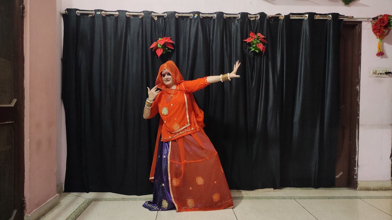 Mehndi Laga Le Ye Bhabhi            Rajasthani Song dance Komal