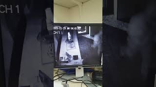 Break-in caught on CCTV security cam – 2015 🎥