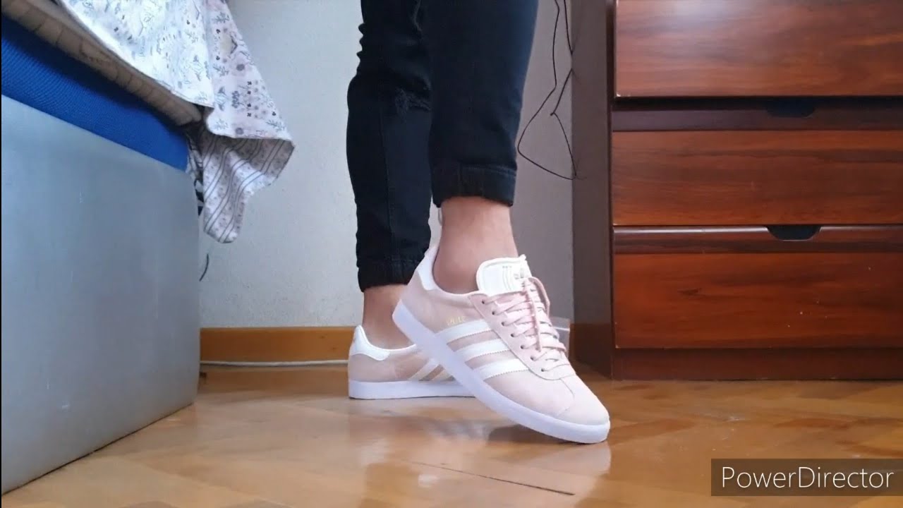 Invalidez impaciente claridad Adidas Gazelle Pink (Rosas) REVIEW ON FEET - YouTube