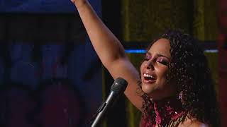 Watch Alicia Keys Stolen Moments video