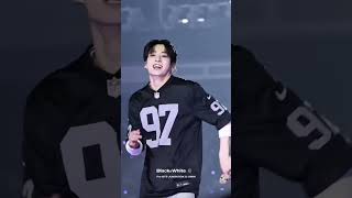 tera buzz mujhe jeene na de 😄#jungkook #jk #bts #kookie #goldenmaknae #btsarmy #btsshorts #shorts