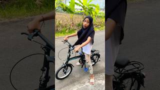KERUDUNG KAKAK KEJEPIT