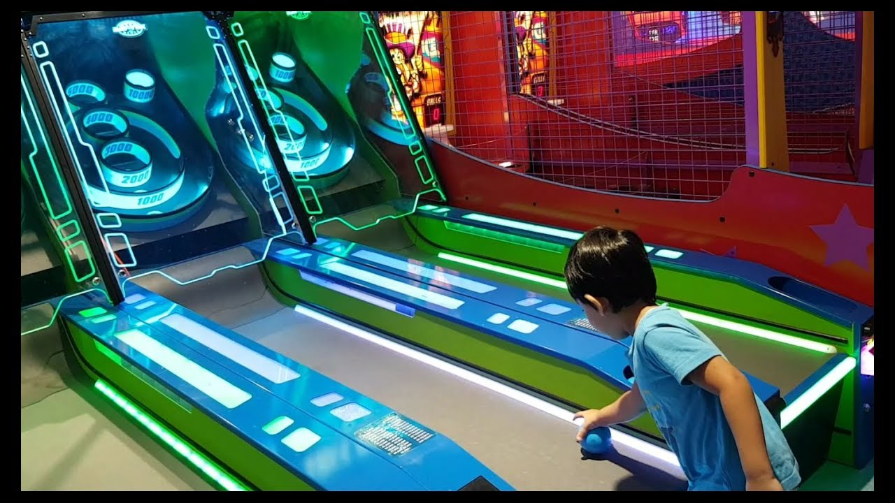 Chuck E Cheese Skee Ball Free Online Game | gamewithplay.com