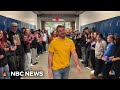 Students surprise teacher with patriotic sendoff before Navy service
