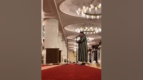 🔷 الشيخ عمر القزابري يؤم المصلين بالدوحة بقطر / صلاة العشاء ما تيسر من سورة ق