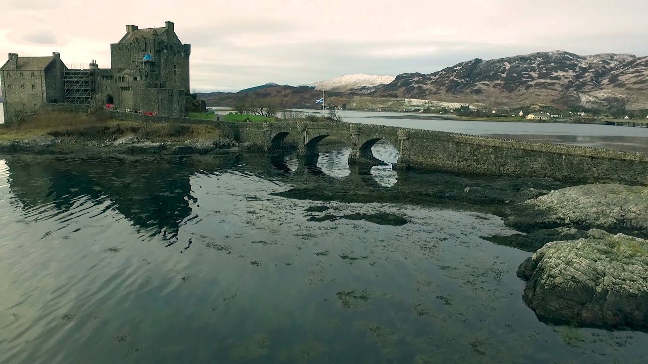 Gateway to Isle of Skye : Eilean Donan Castle