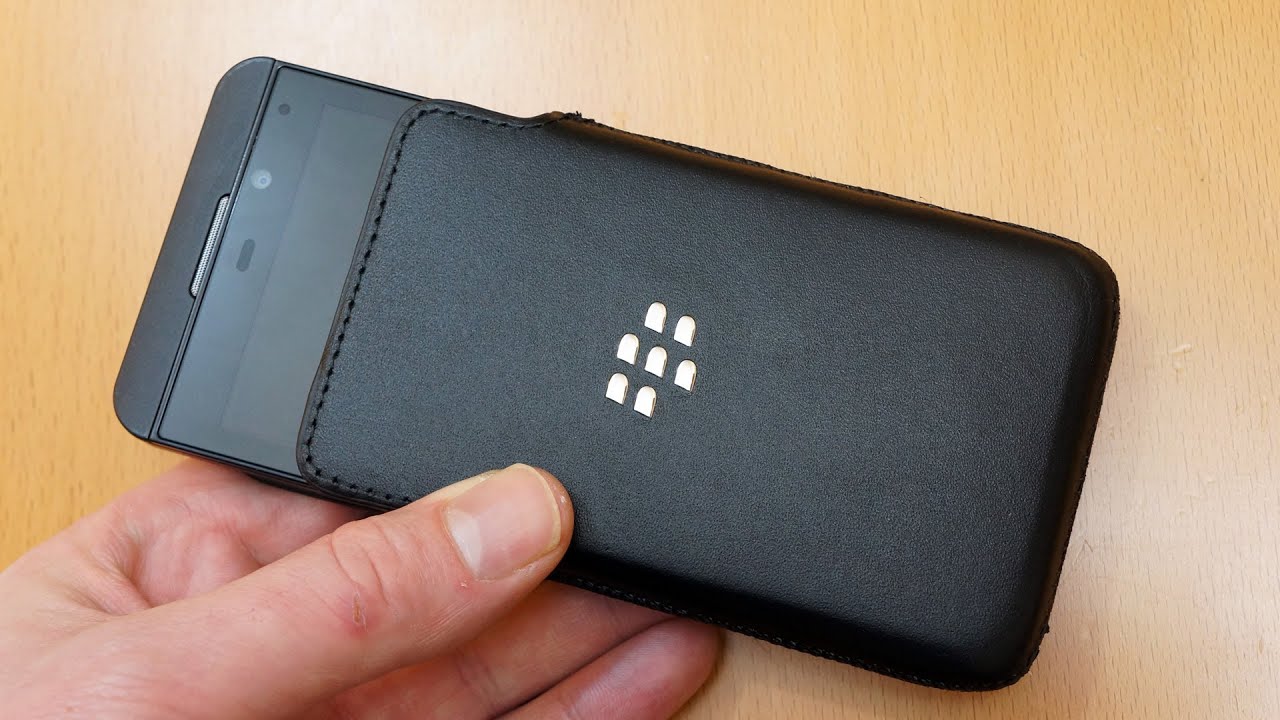 Genuine BlackBerry Z10 Leather Pouch Case Review ACC-49276-201