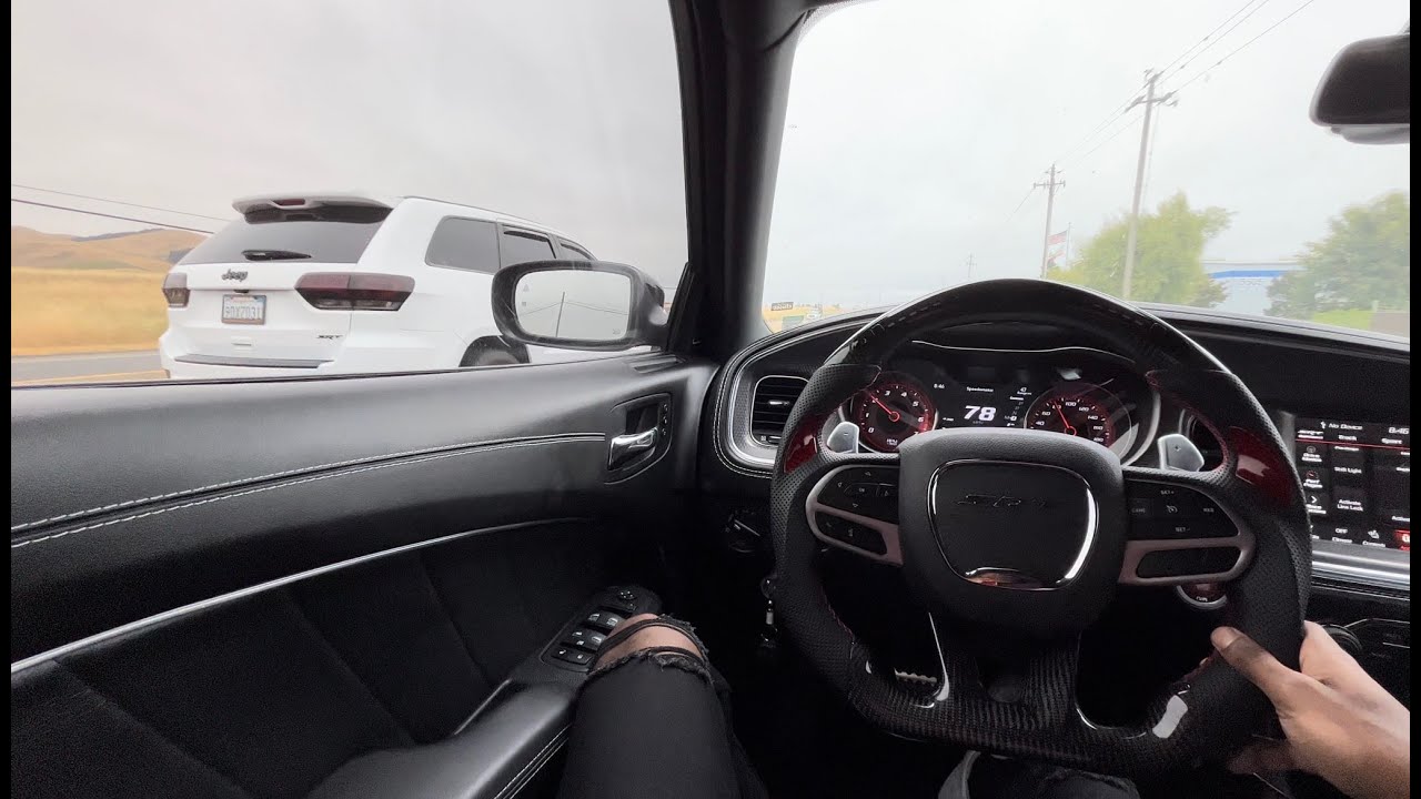 HELLCAT CUTTING UP WITH SRT JEEP IN TRAFFIC - YouTube