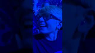 Emily gives my son her bracelet mid concert during Numb. #linkinpark #concert #livemusic #corememory
