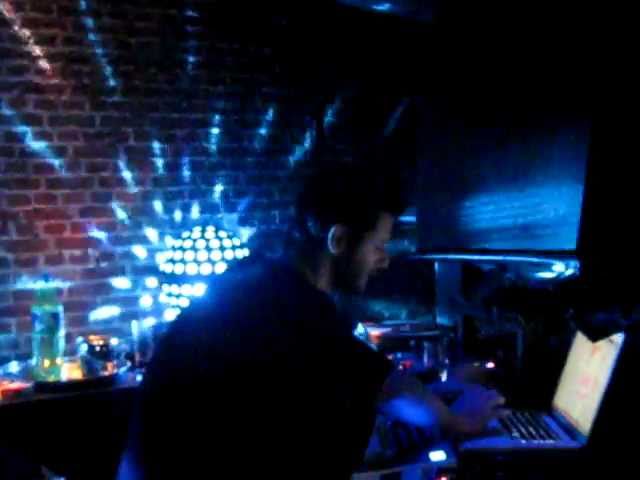 Guy Gerber Live @ Café d'Anvers 7.