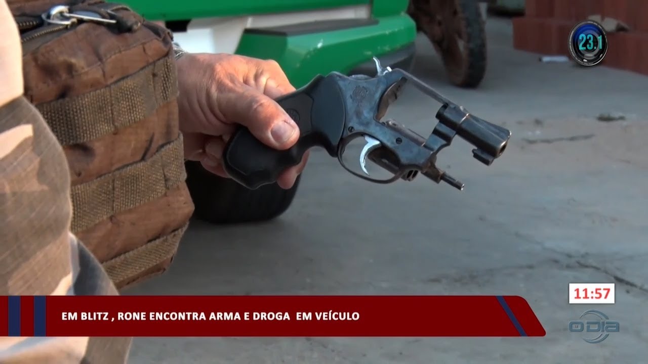 Em Blitz, RONE encontra arma e droga em veículo 25 08 2023