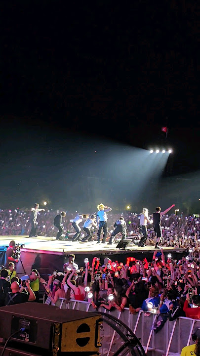 We had a blast headlining Lollapalooza Chicago❤‍🔥 Thank you STAY!🫰 #StrayKids #스트레이키즈 #Lolla