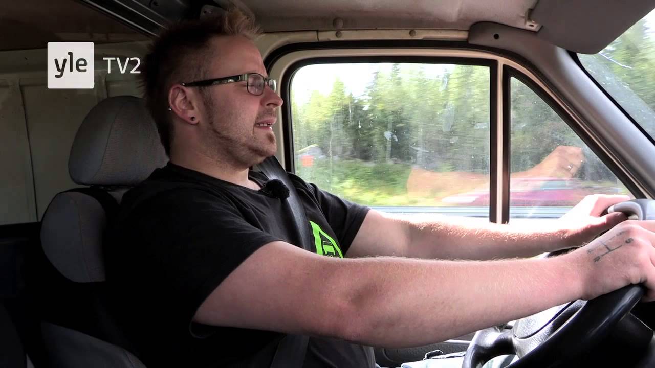 LATELA 3 webisodi: Pään aukomisesta