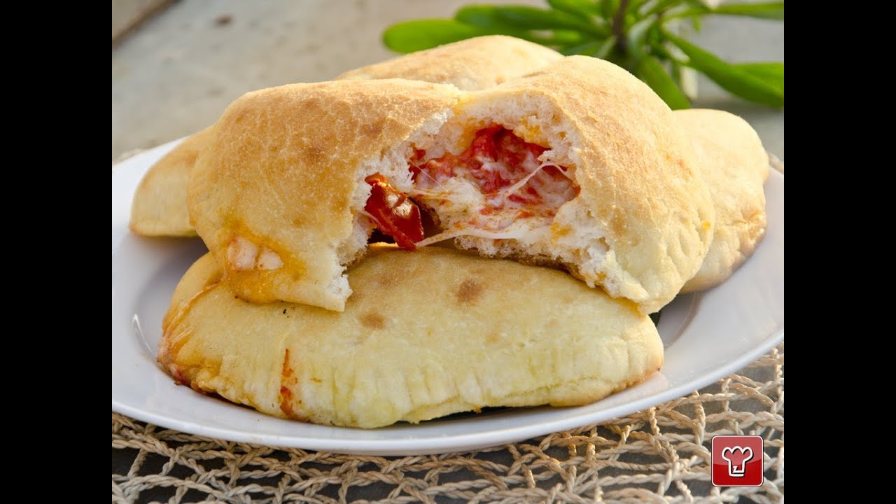 Ricetta dei Panzerotti pomodori e mozzarella YouTube
