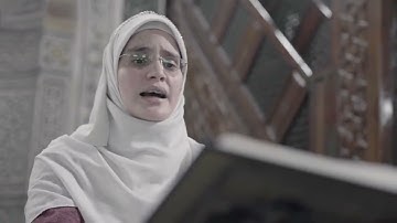 المتسابقة آية مدحت في المسابقة العالمية للقرآن الكريم / وزارة الأوقاف المصرية