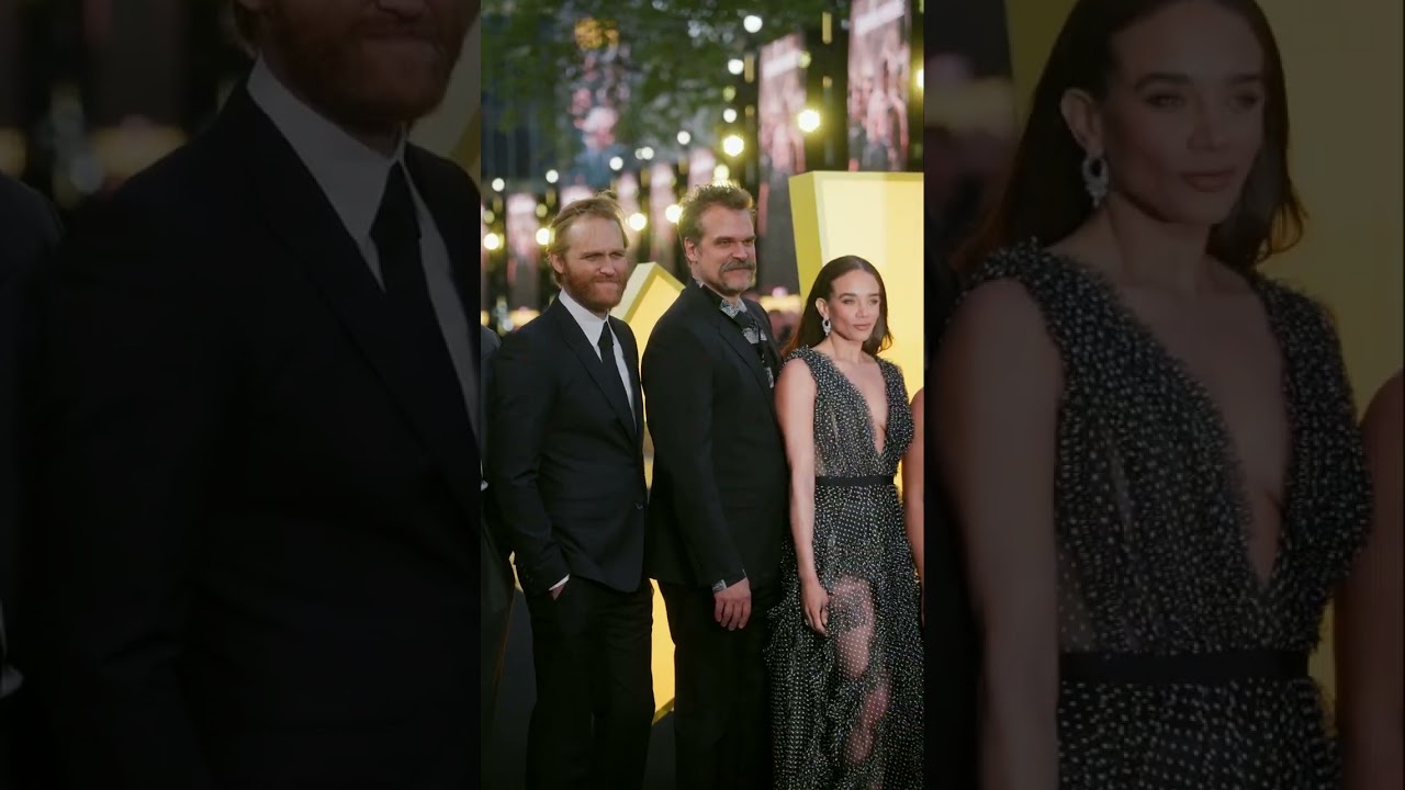 Ladies and Gentlemen... THE THUNDERBOLTS*