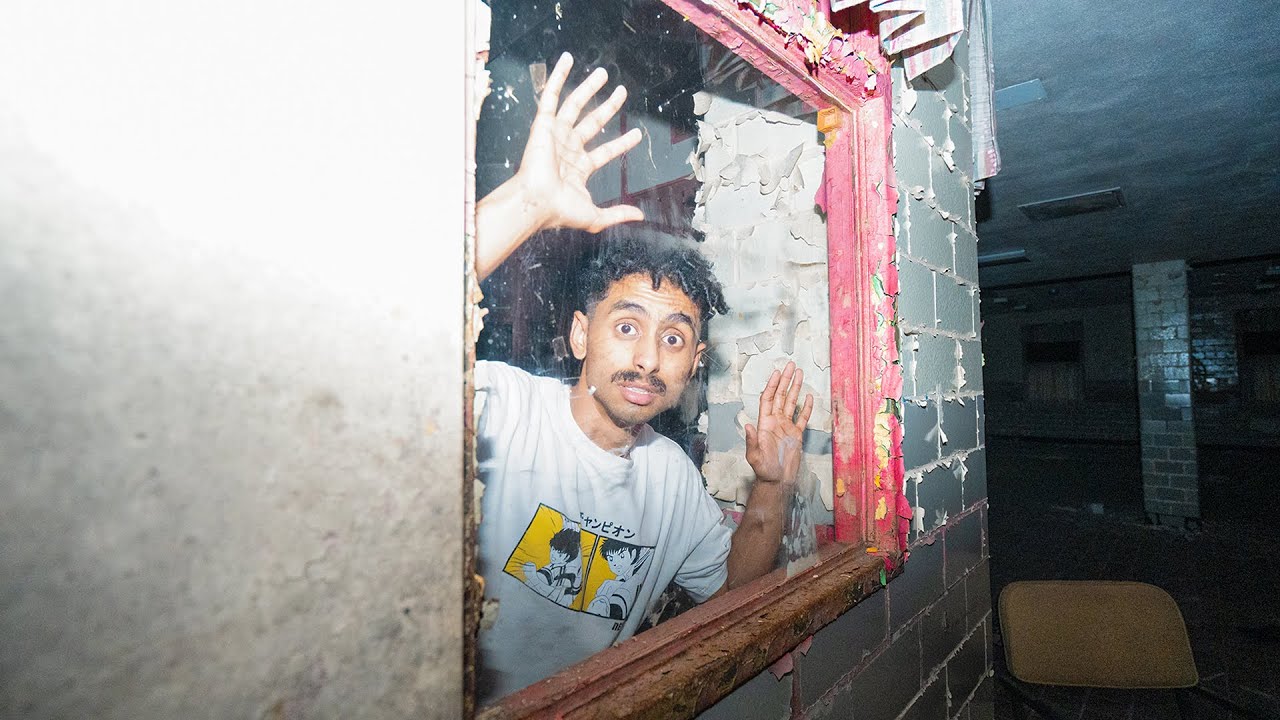 ضعت داخل اكبر سجن مهجور في أمريكا !