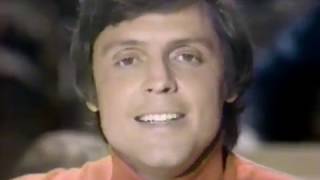 Clay Hart with Tie a Yellow Ribbon Round the Ole Oak Tree