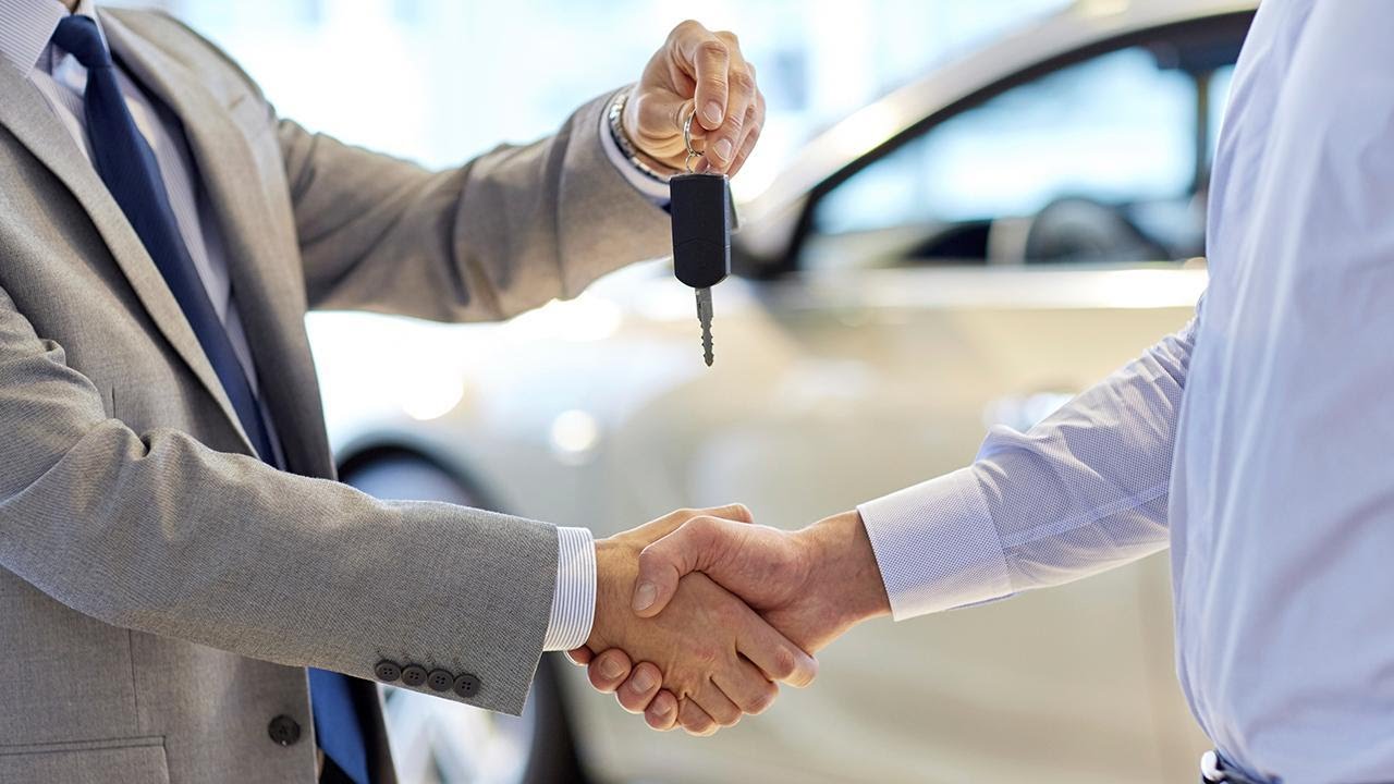Fiat Chrysler Reports Rise in May Auto Sales While Ford, Toyota and GM Post Declines