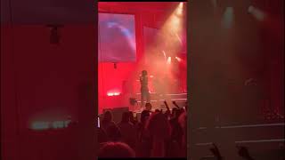 Download Lagu Louis singing \ MP3