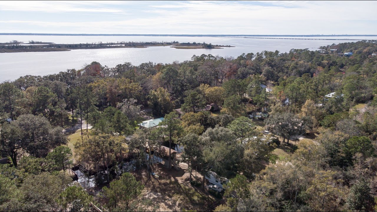 193 Wilson Way Freeport FL 32439