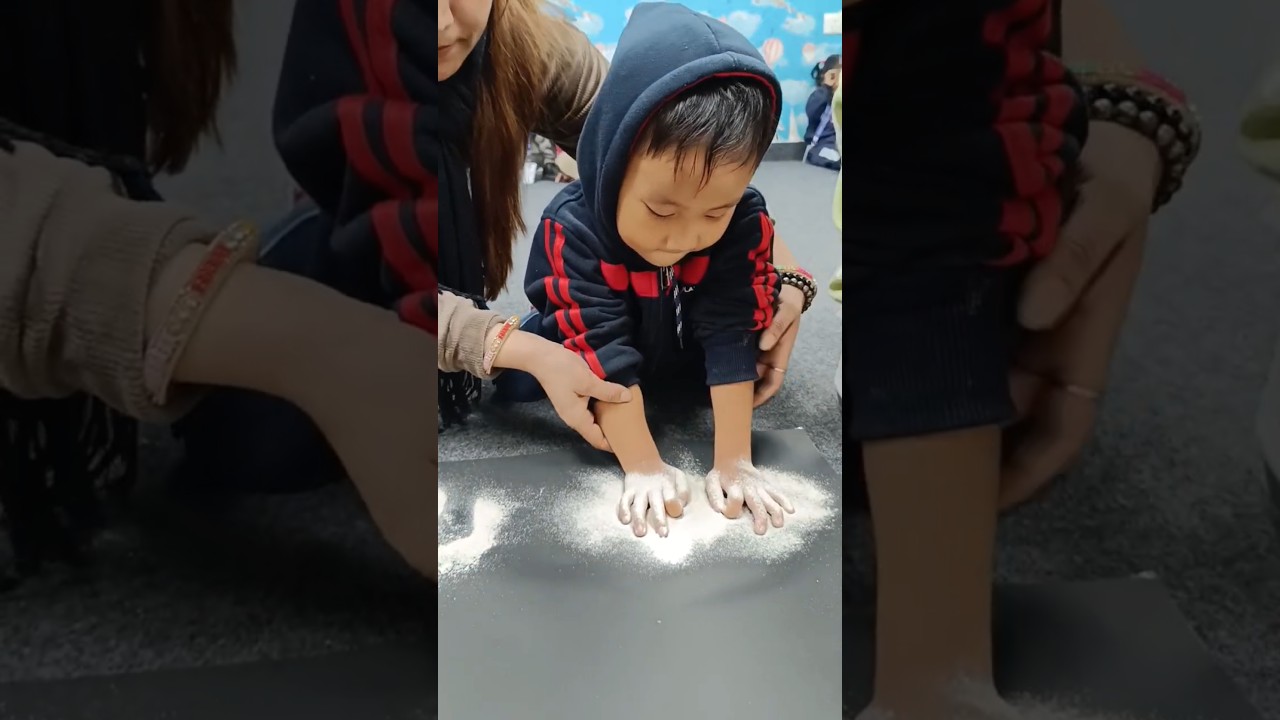 Shadow activity with floor kids. 😁✨